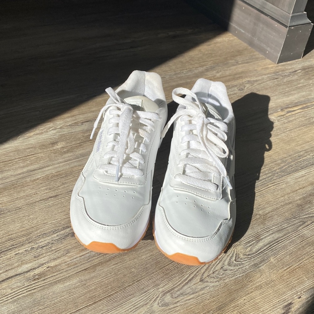 Reebok Classic Hartman Run Sneaker. Like New.